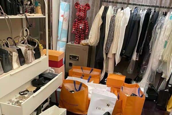 泰州兴化市回收一线品牌衣服
